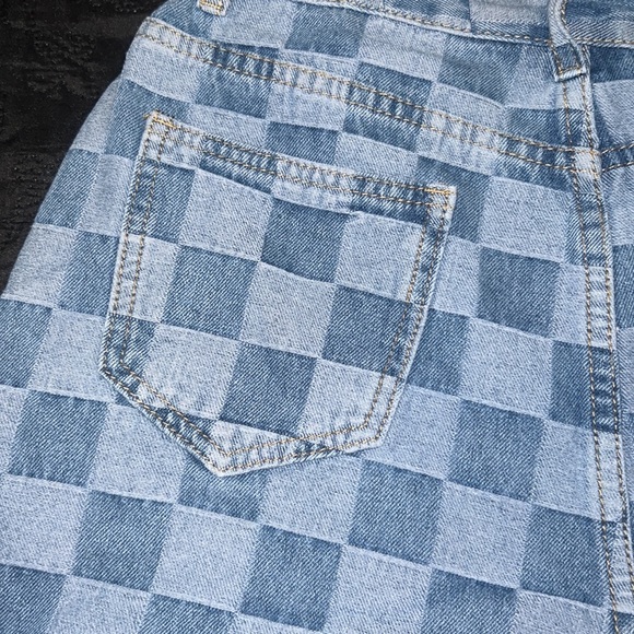 SHEIN - High-waisted blocked pattern shorts - Picture 4 of 6